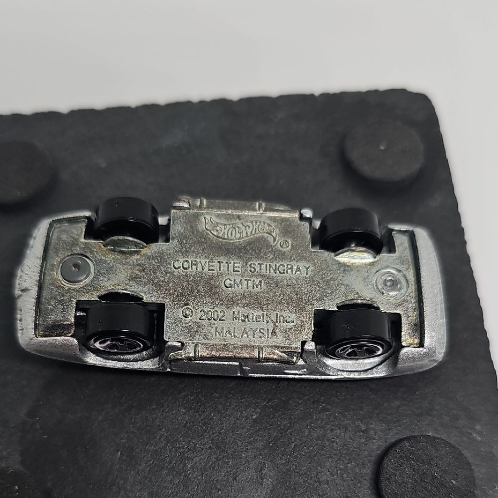 Silver Die-Cast Model Car - Picture 5 of 5